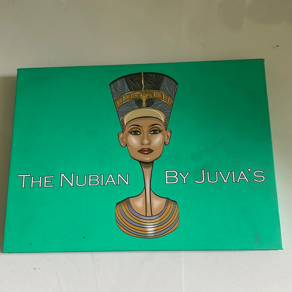 Juvia’s Place Eyeshadow Palette